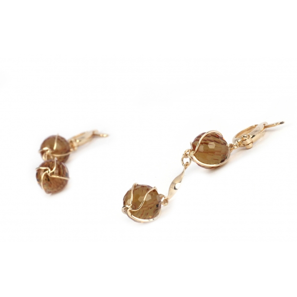 GOLD EARING WITH ZULTANITE STONE